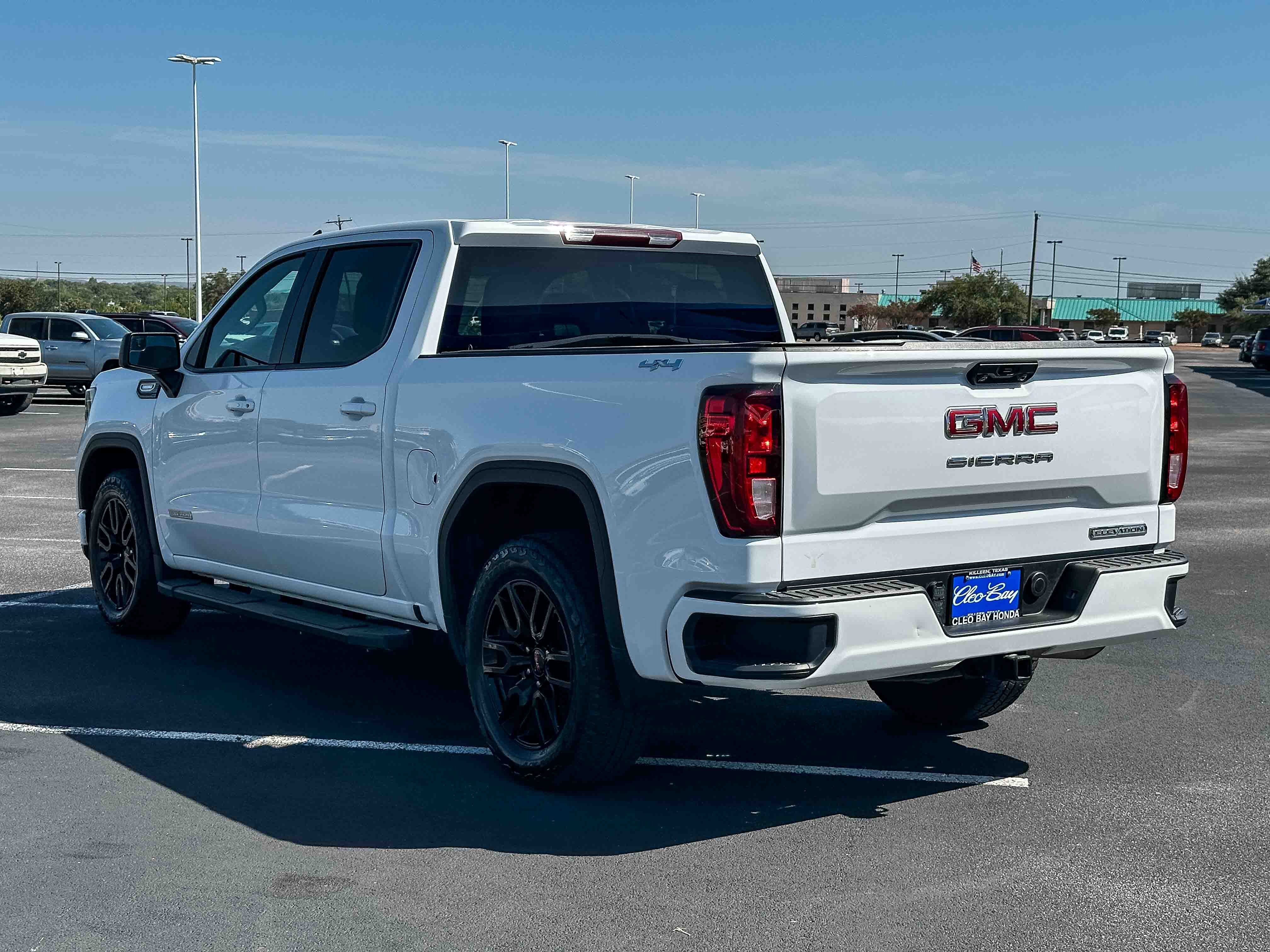 Used 2024 GMC Sierra 1500 Elevation AWD/4WD image 8