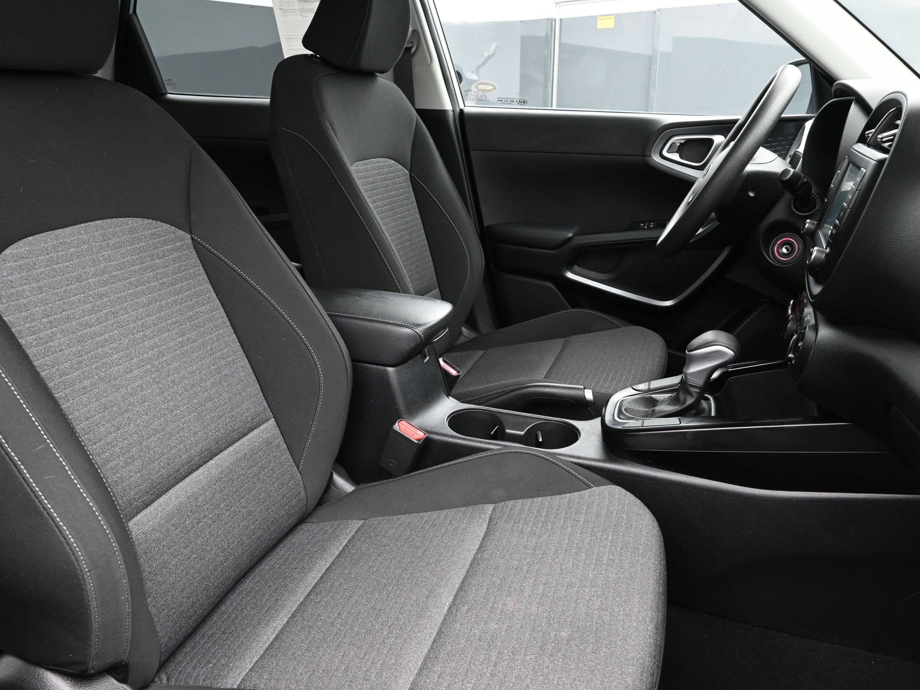 Used 2020 Kia Soul S image 27