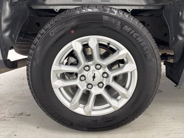 Used 2026 Chevrolet Silverado 1500 RST AWD/4WD image 35