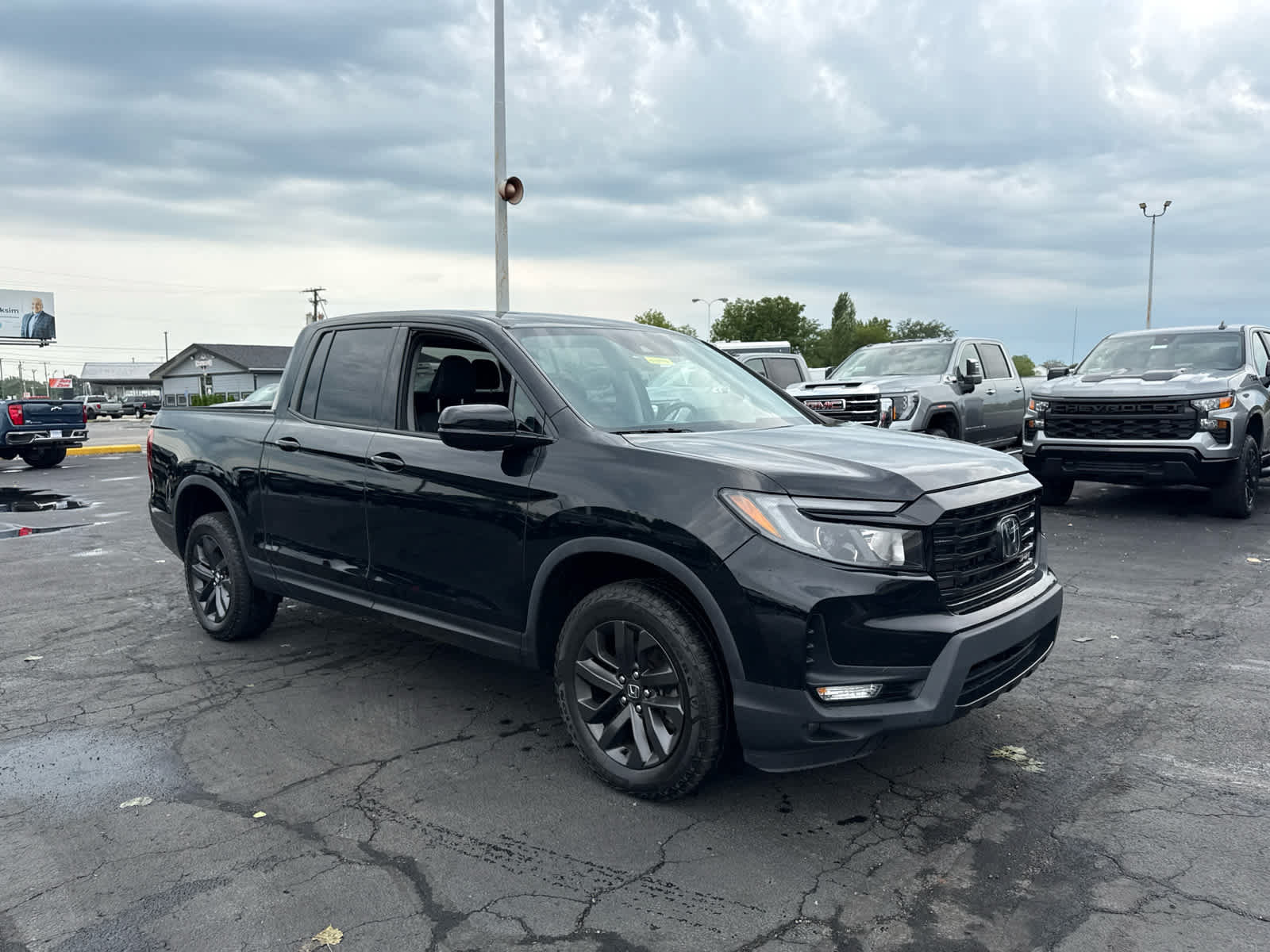 Used 2023 Honda Ridgeline Sport image 7
