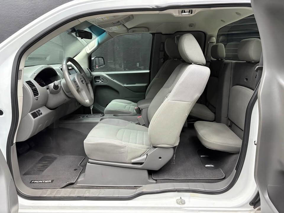 Used 2021 Nissan Frontier S image 13