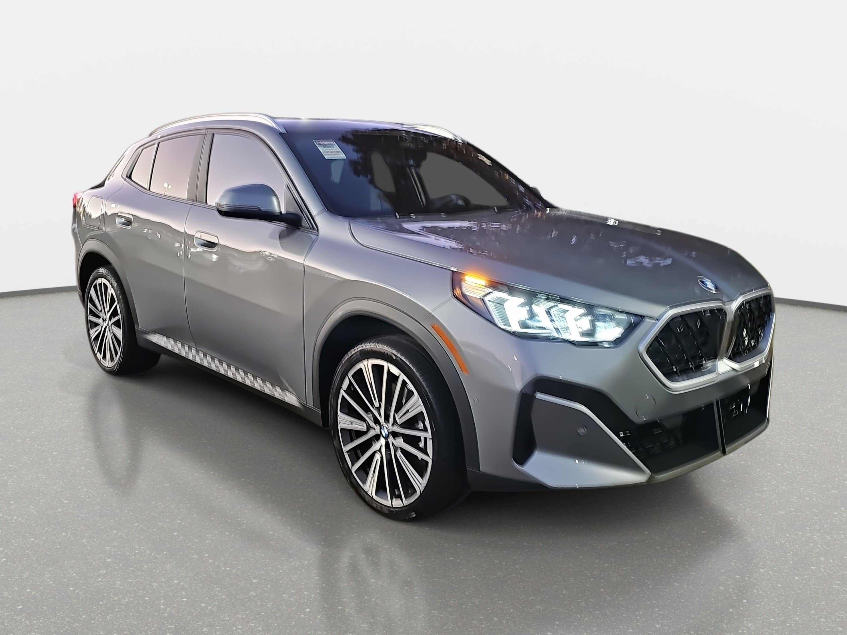 New 2026 BMW X2 xDrive28i w/ Technology Package image 3