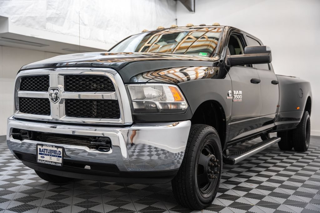 Used 2016 RAM 3500 Tradesman w/ Chrome Appearance Group AWD/4WD image 3