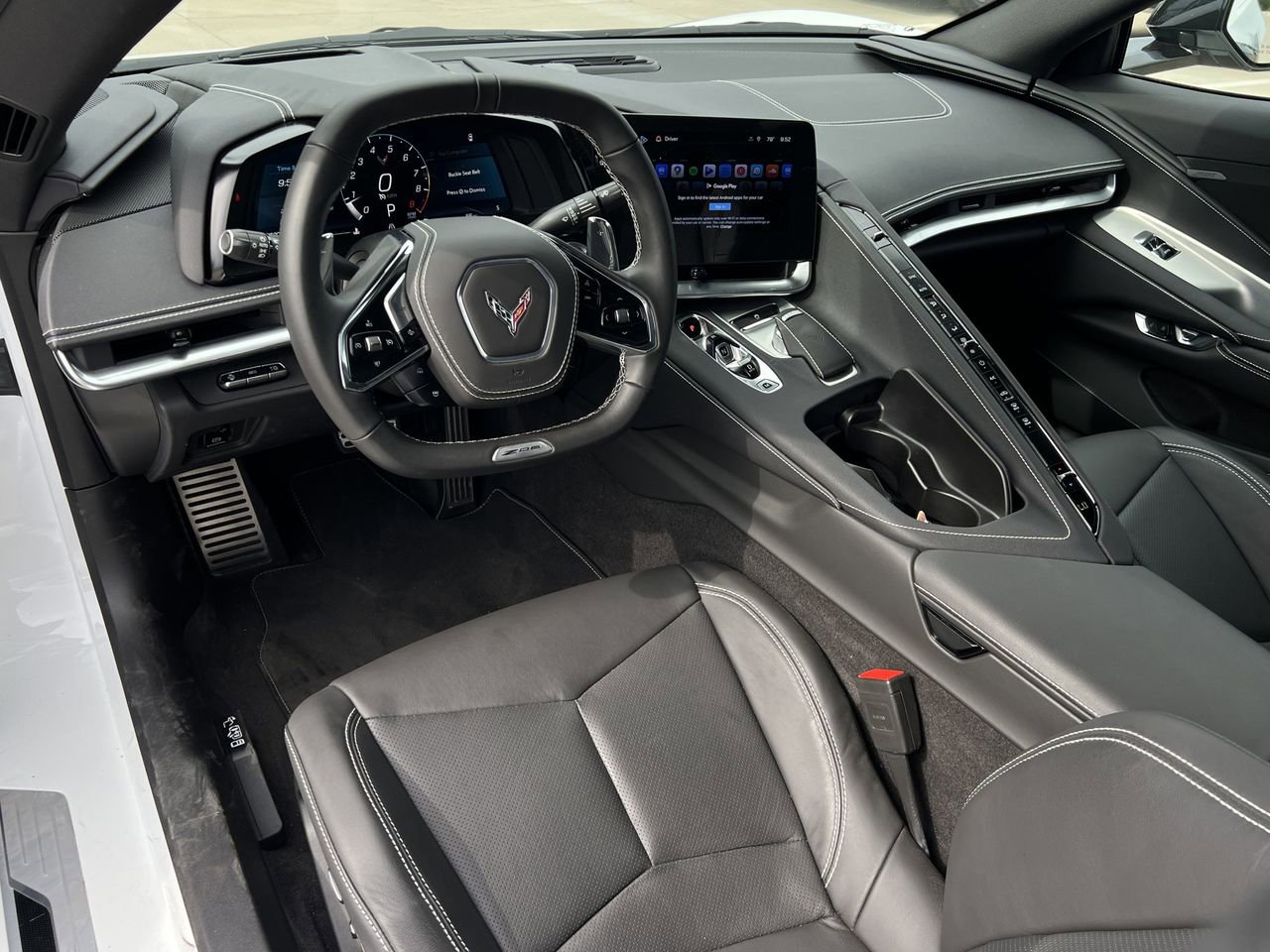 Used 2025 Chevrolet Corvette Z06 RWD image 7