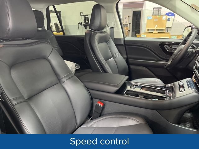 New 2026 Lincoln Aviator AWD image 26