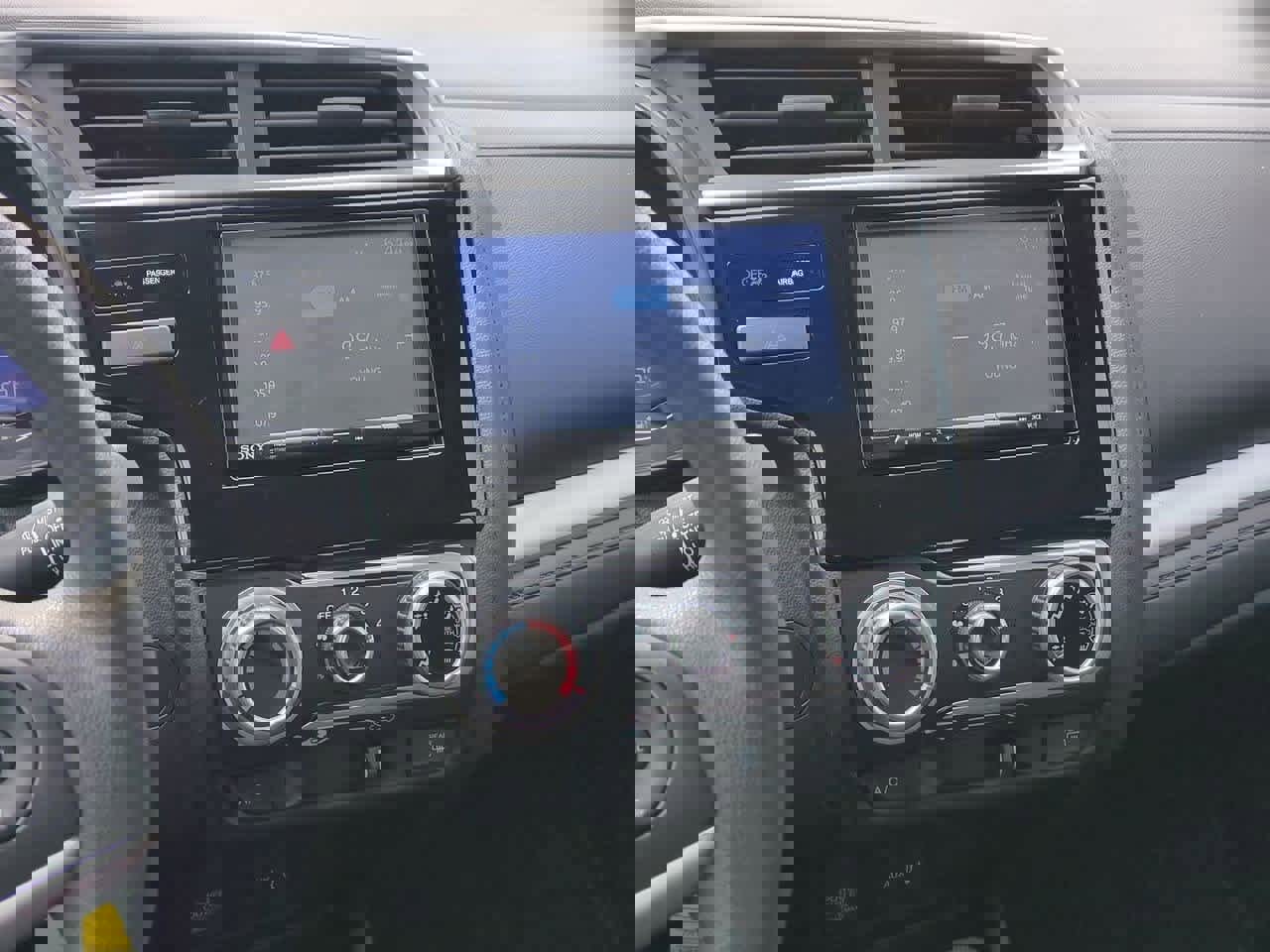 Used 2015 Honda Fit LX image 26