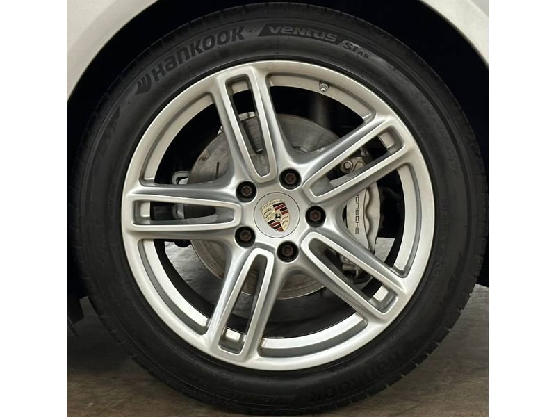 Used 2012 Porsche Panamera S image 11