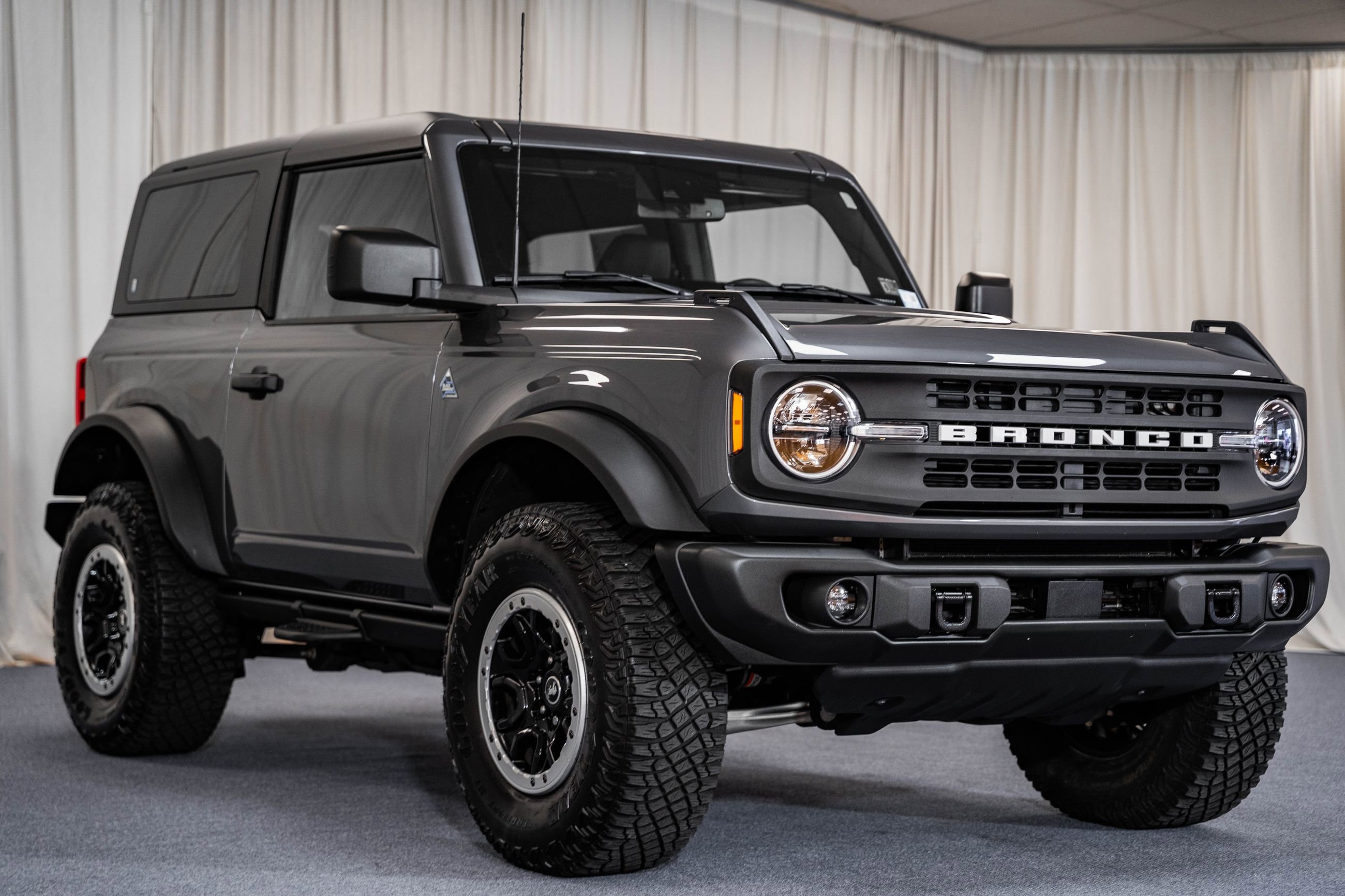 Certified 2023 Ford Bronco Black Diamond w/ Sasquatch Package
