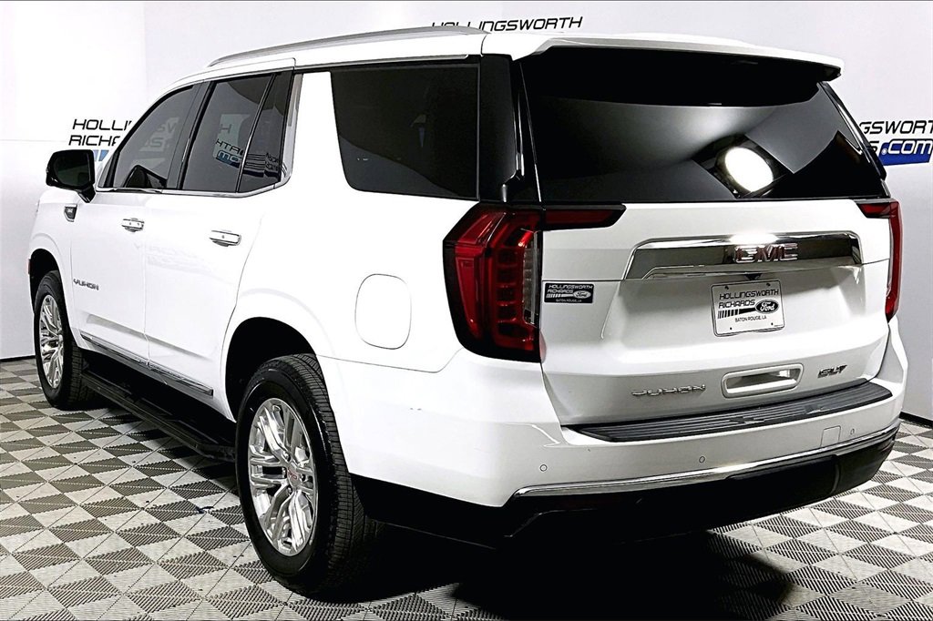 Used 2021 GMC Yukon SLT w/ SLT Premium Package image 8