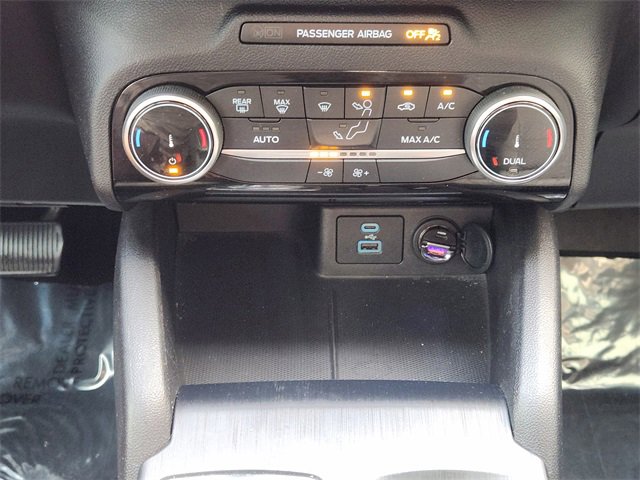 Used 2022 Ford Escape SE w/ SE Sport Appearance Package FWD image 21