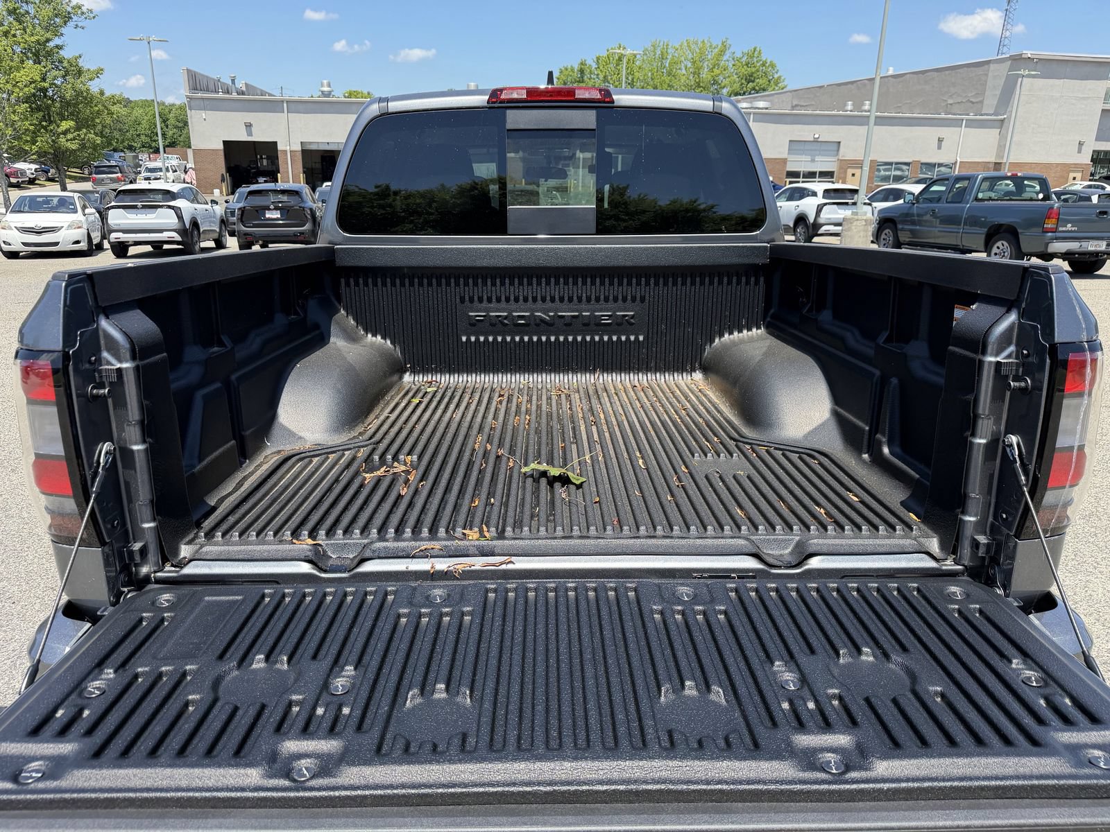 New 2026 Nissan Frontier SV w/ All-Weather Content Package AWD/4WD image 30