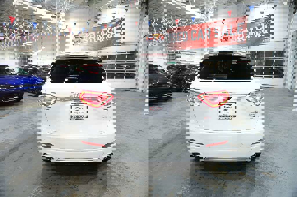 Used 2017 Maserati Levante S image 9