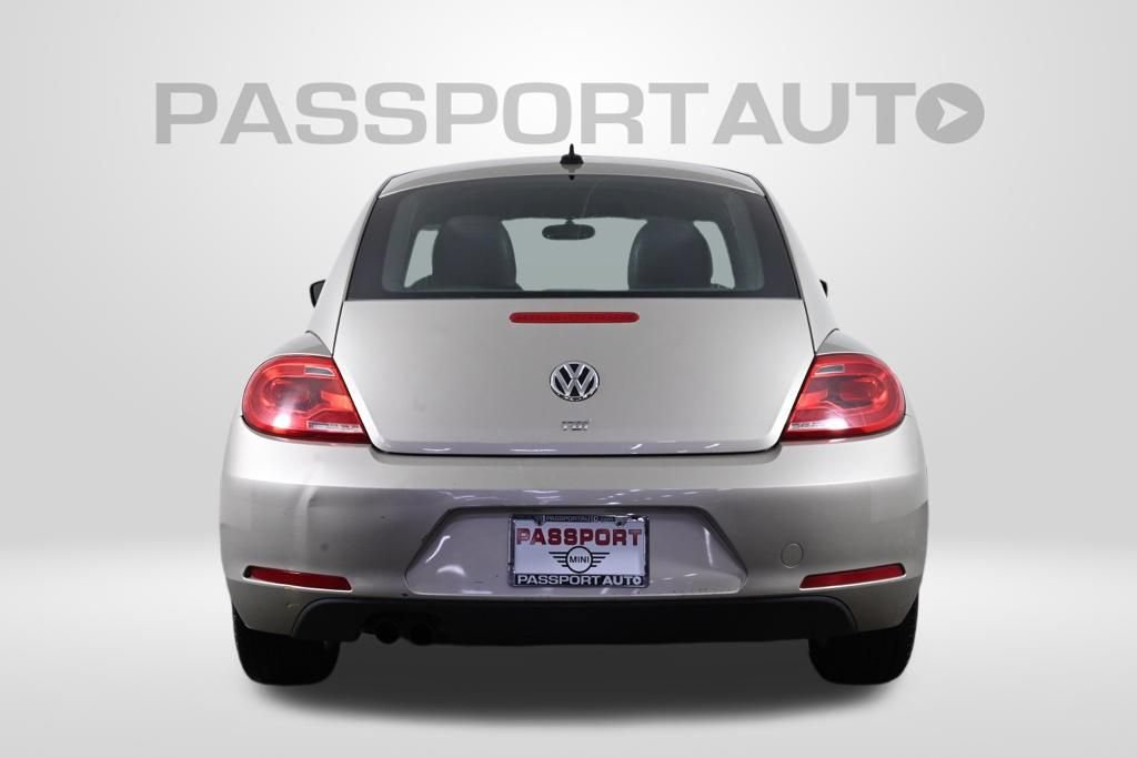Used 2013 Volkswagen Beetle TDI FWD image 6