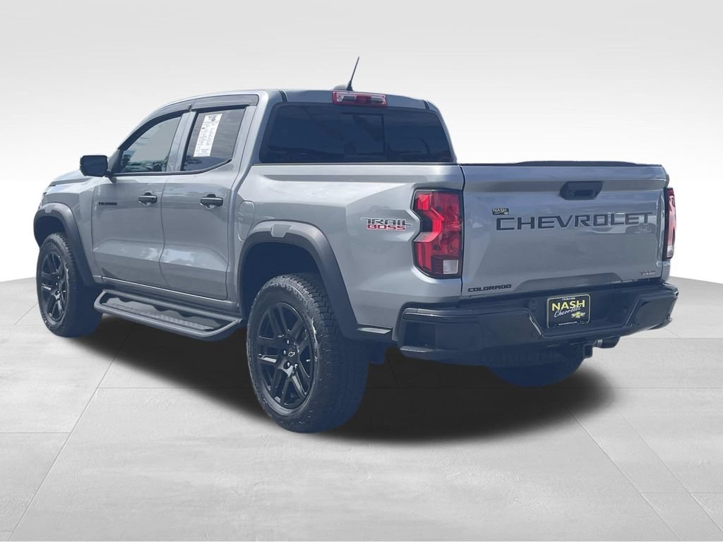 Used 2025 Chevrolet Colorado Trail Boss AWD/4WD image 5