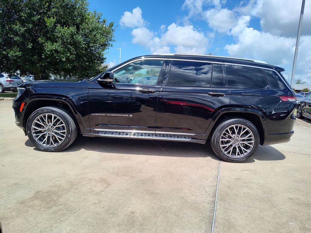 Used 2021 Jeep Grand Cherokee L Summit AWD/4WD image 4