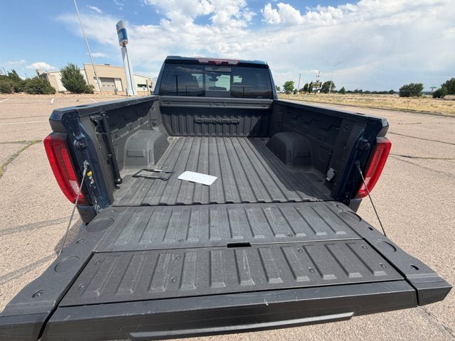 Used 2021 GMC Sierra 1500 Denali w/ Denali Ultimate Package AWD/4WD image 17