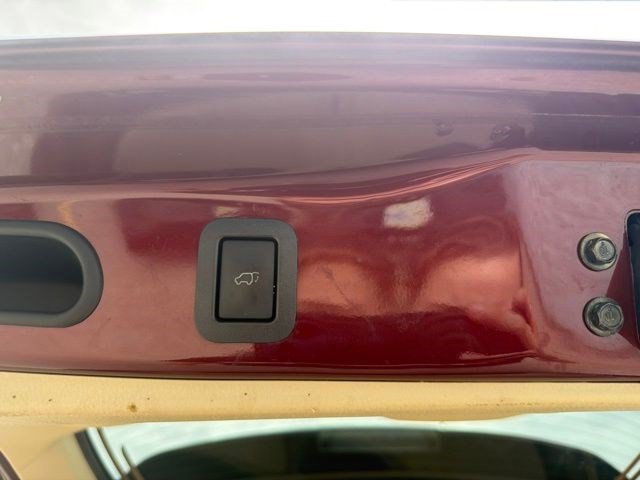 Used 2015 Toyota Highlander Limited AWD/4WD image 19