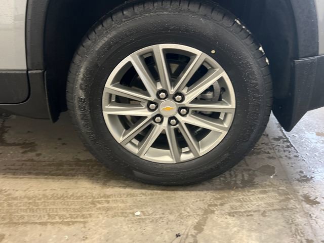 Certified 2023 Chevrolet Traverse LT w/ LPO, Floor Liner Package image 18