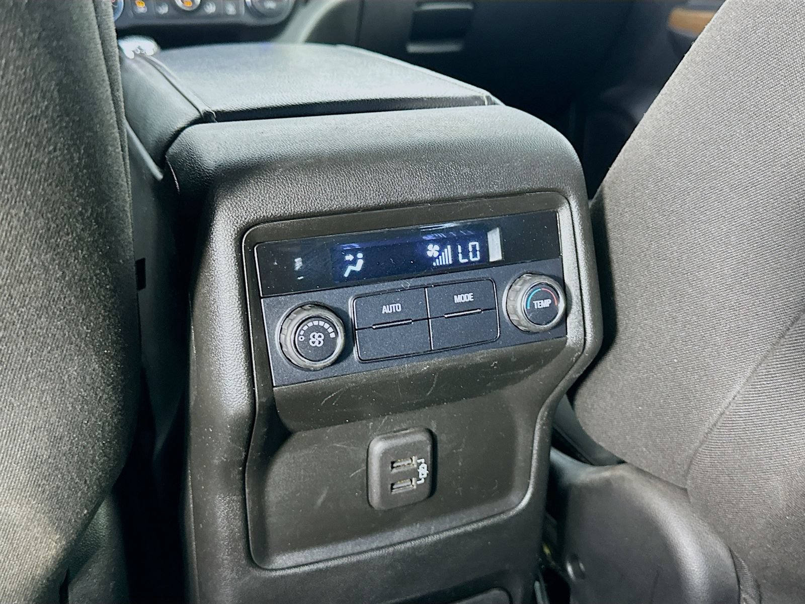 Used 2019 GMC Acadia SLE FWD image 25