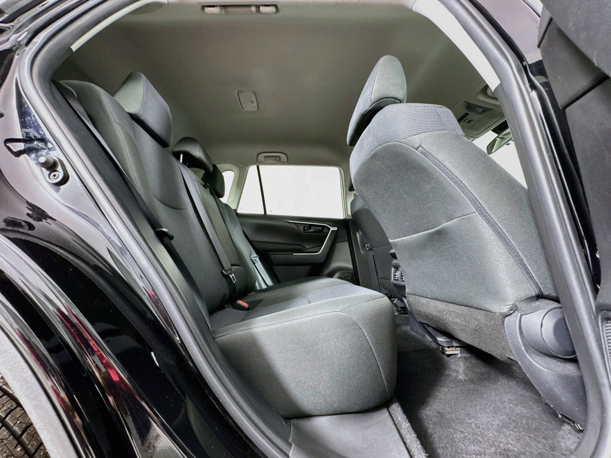 Certified 2025 Toyota RAV4 LE AWD/4WD image 26