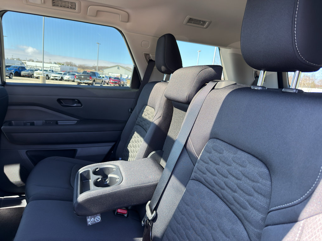 New 2026 Nissan Pathfinder SV AWD/4WD image 34