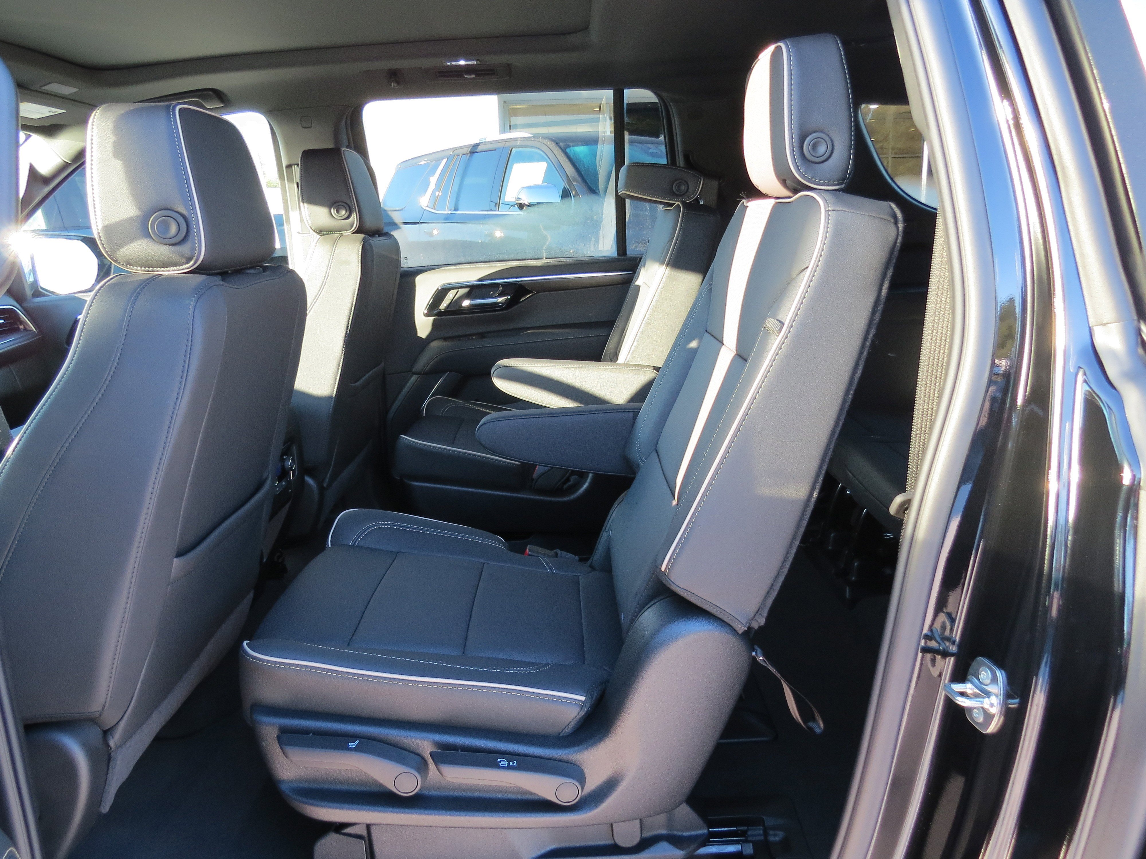 New 2026 Chevrolet Suburban Premier w/ Sun And Tow Package image 13