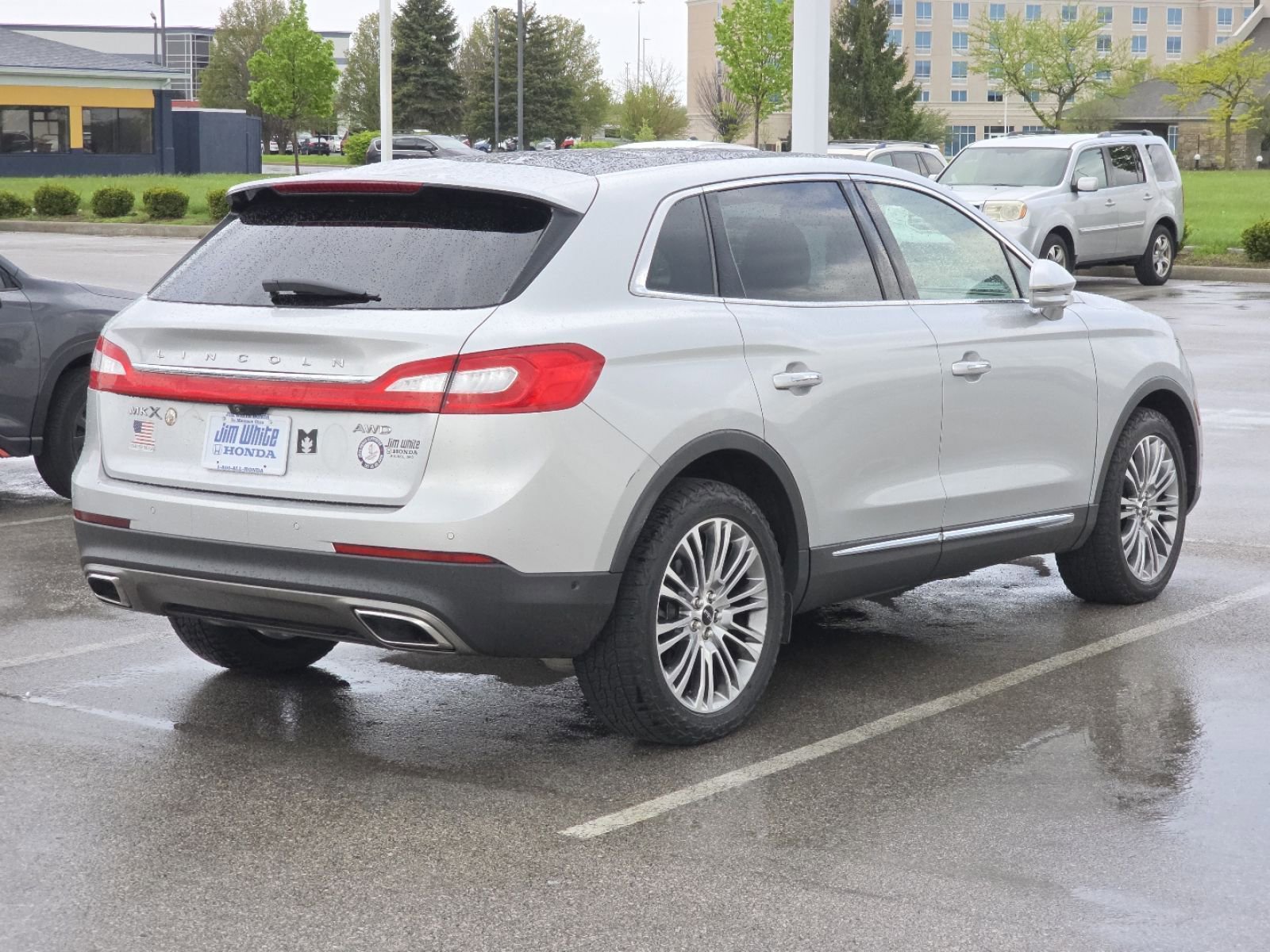 Used 2017 Lincoln MKX Reserve AWD/4WD image 9