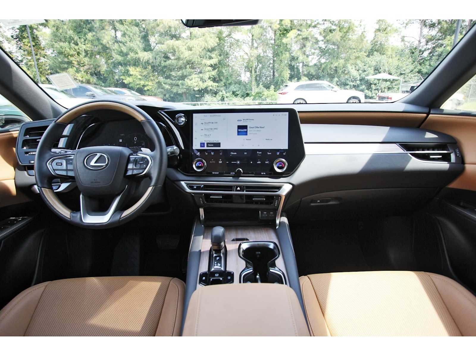 Used 2025 Lexus RX 350 Premium w/ Accessory Package (Z1) FWD image 7