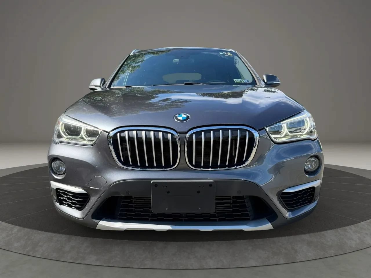 Used 2017 BMW X1 xDrive28i AWD/4WD image 2