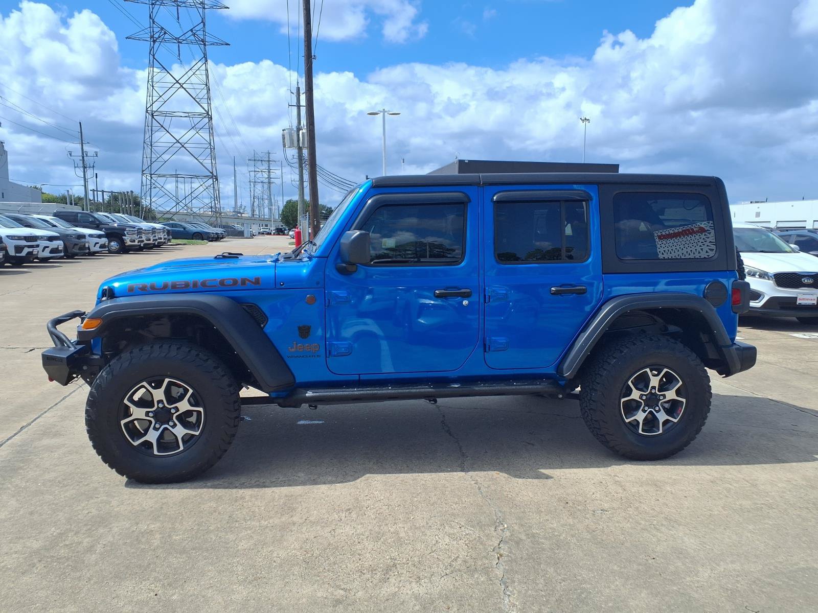Used 2023 Jeep Wrangler Unlimited Rubicon AWD/4WD image 24