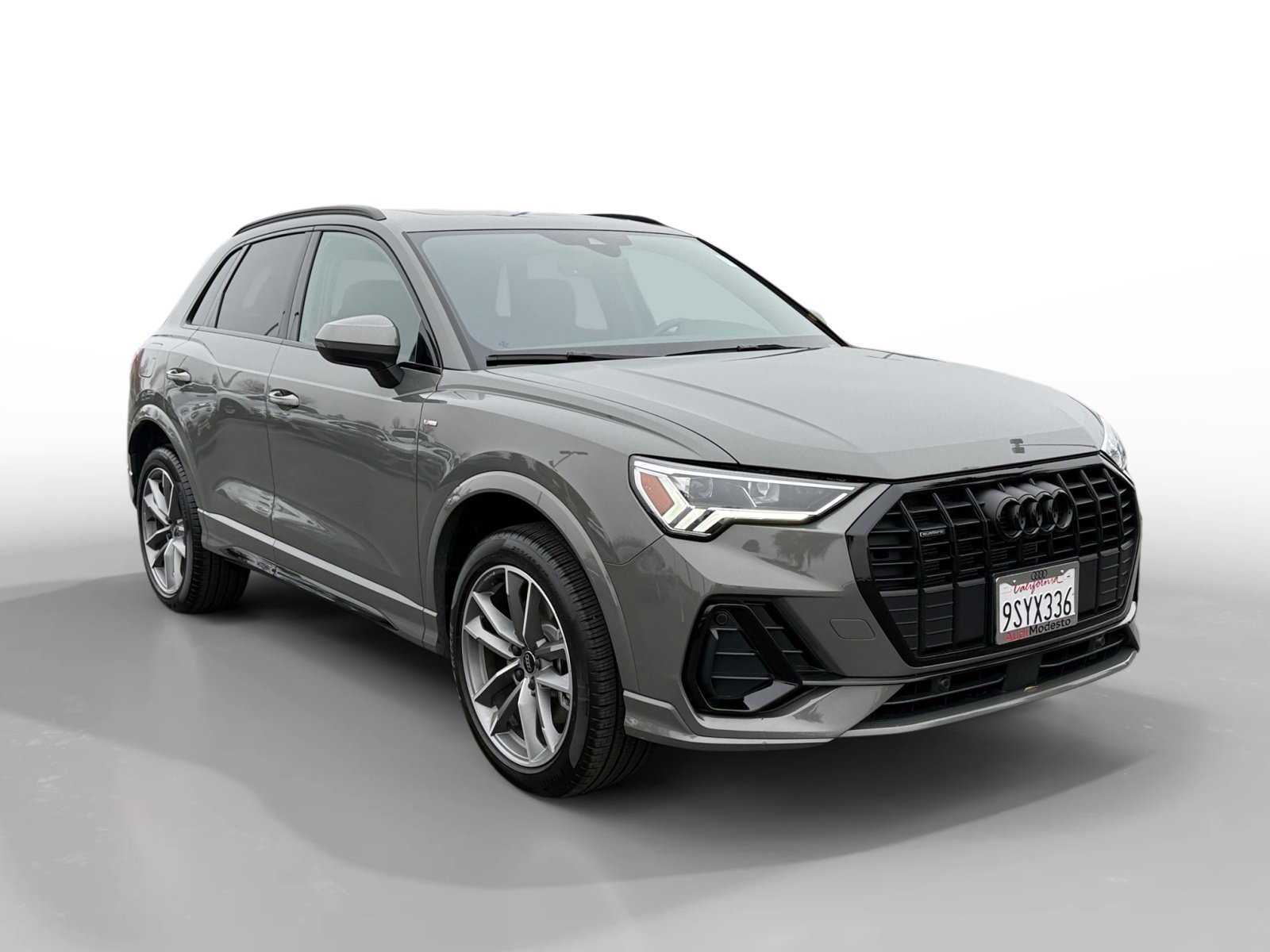 Certified 2025 Audi Q3 2.0T Premium w/ Convenience Package image 7