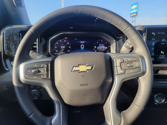Used 2024 Chevrolet Silverado 1500 LT AWD/4WD image 9