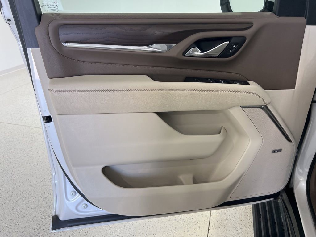 Used 2021 GMC Yukon XL Denali w/ Denali Premium Package image 20