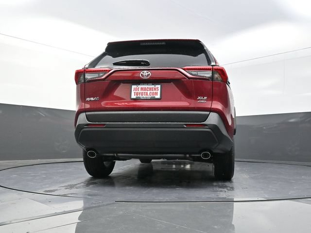 New 2025 Toyota RAV4 XLE w/ Convenience Package AWD/4WD image 32
