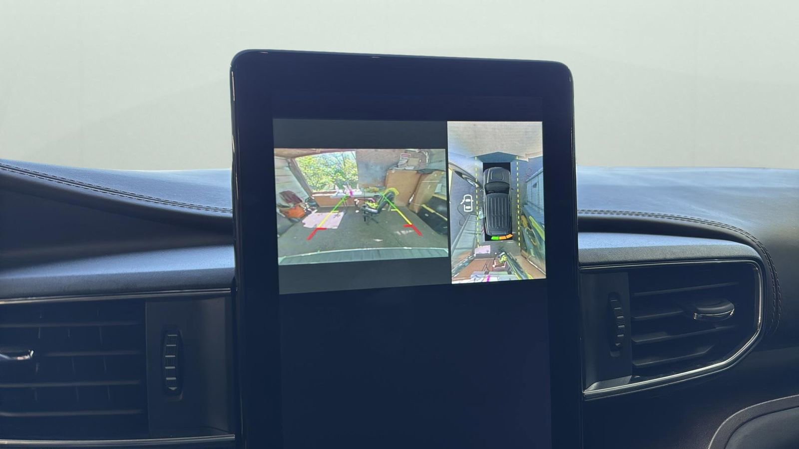 Certified 2022 Ford Explorer King Ranch w/ Premium Technology Package image 19