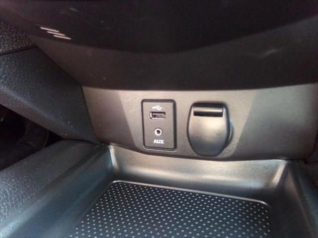 Used 2015 Nissan Rogue SL image 24