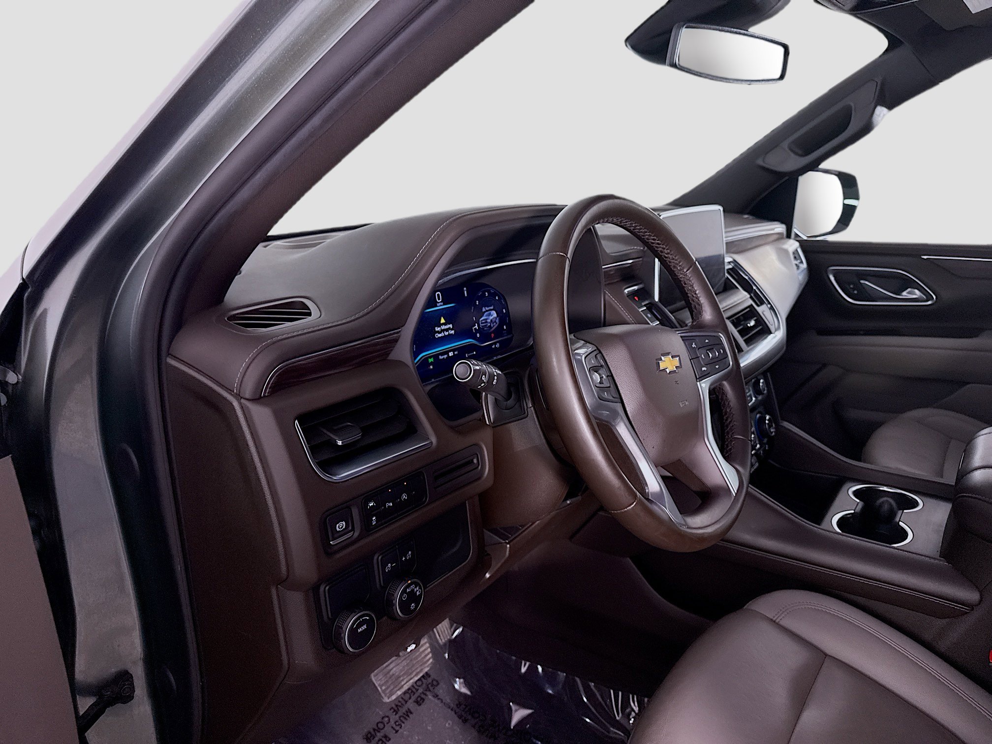 Used 2024 Chevrolet Suburban LT RWD image 23