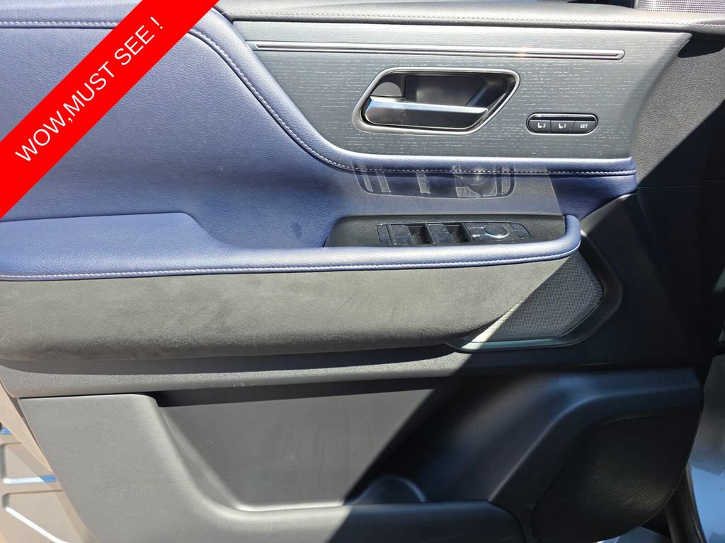 Used 2026 INFINITI QX80 4WD w/ Sport Exterior Package image 29