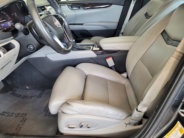 Used 2013 Cadillac XTS Luxury w/ Driver Awareness Package image 17