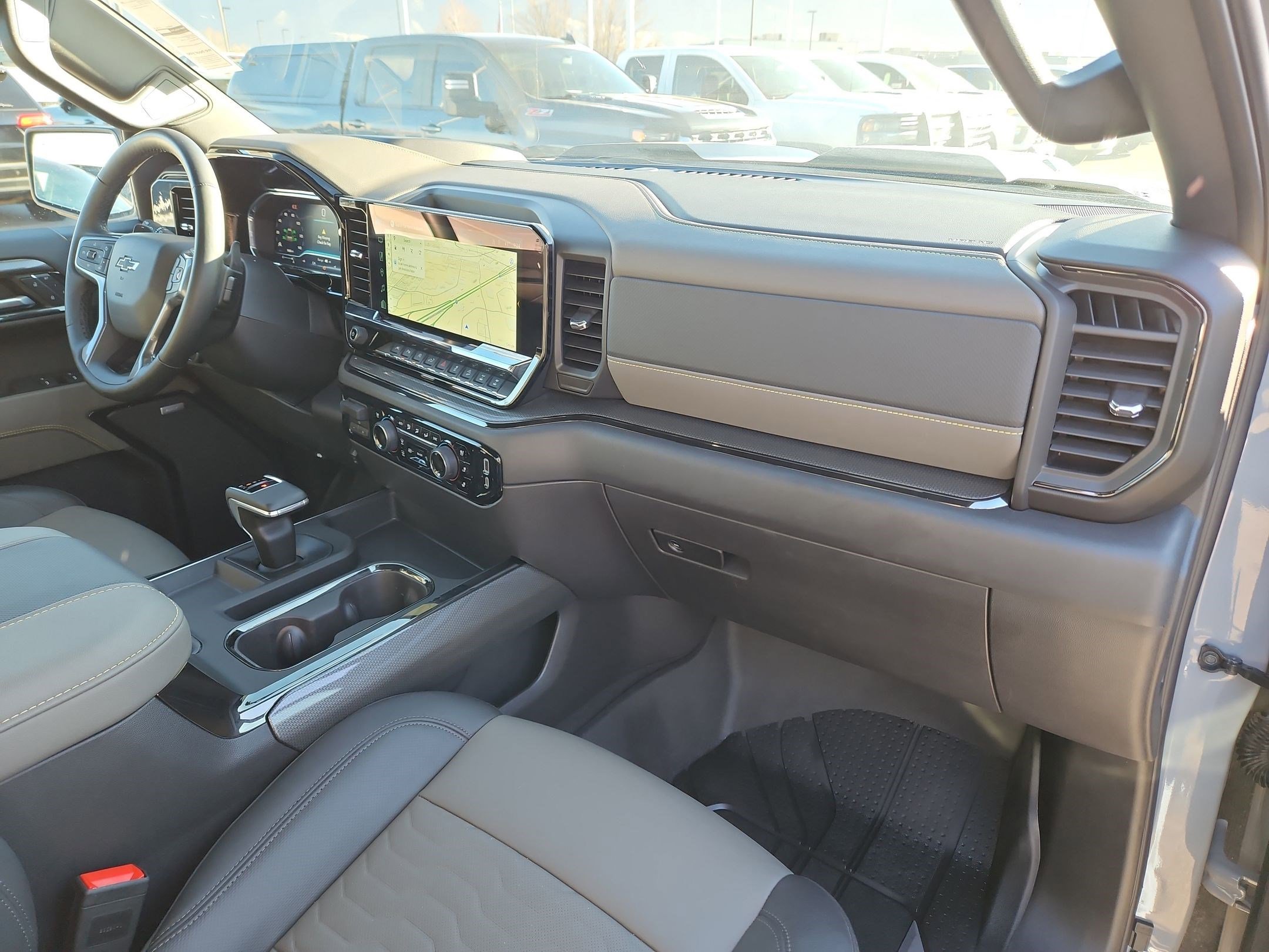 Used 2024 Chevrolet Silverado 1500 ZR2 w/ Technology Package image 32