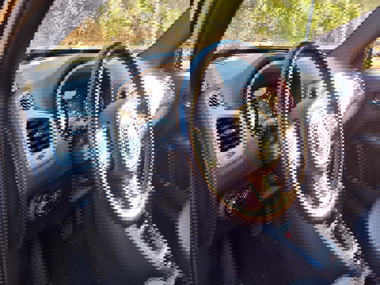 Used 2021 Jeep Compass Latitude AWD/4WD image 16