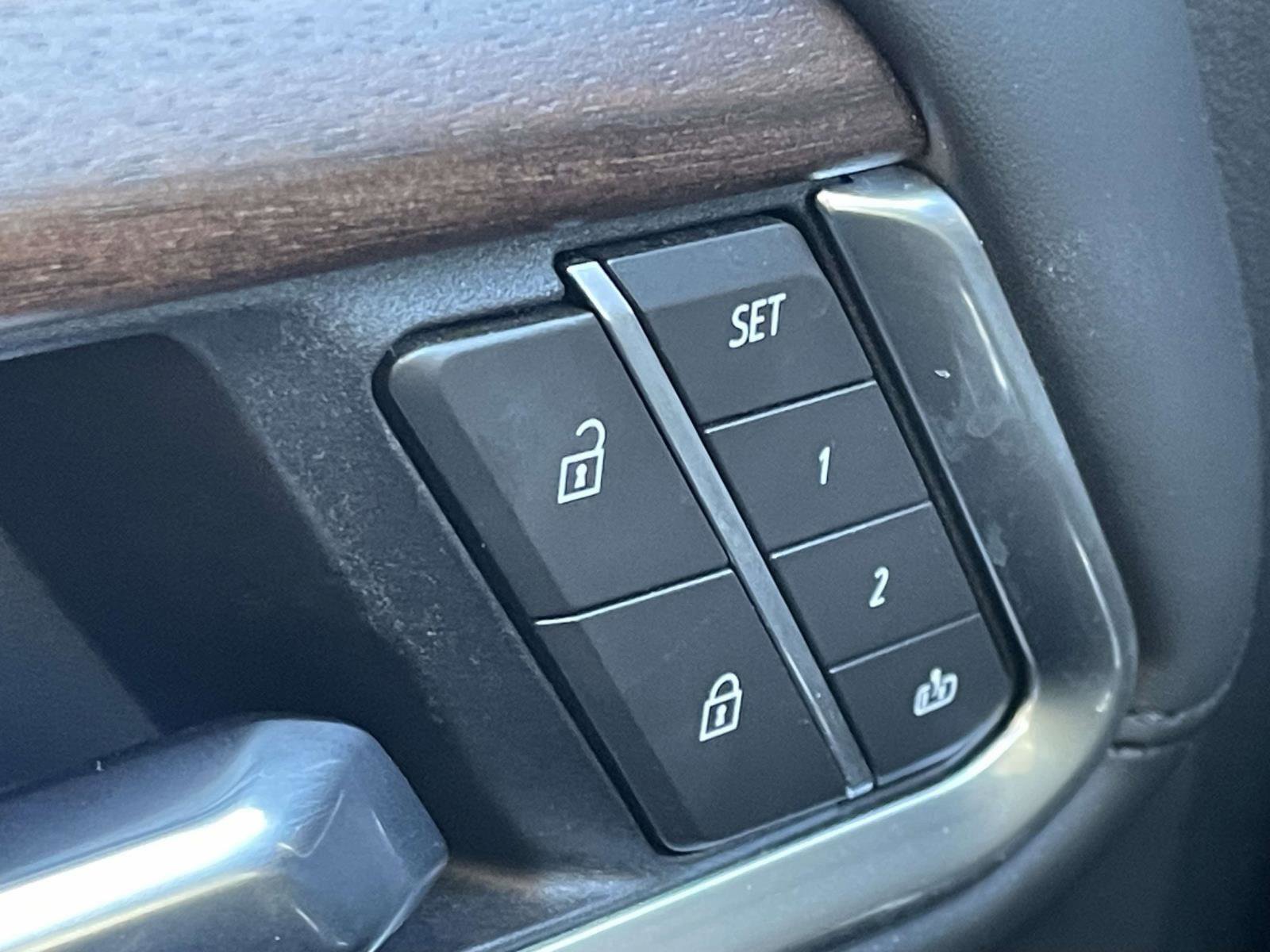 Certified 2025 GMC Sierra 1500 Denali Ultimate image 7