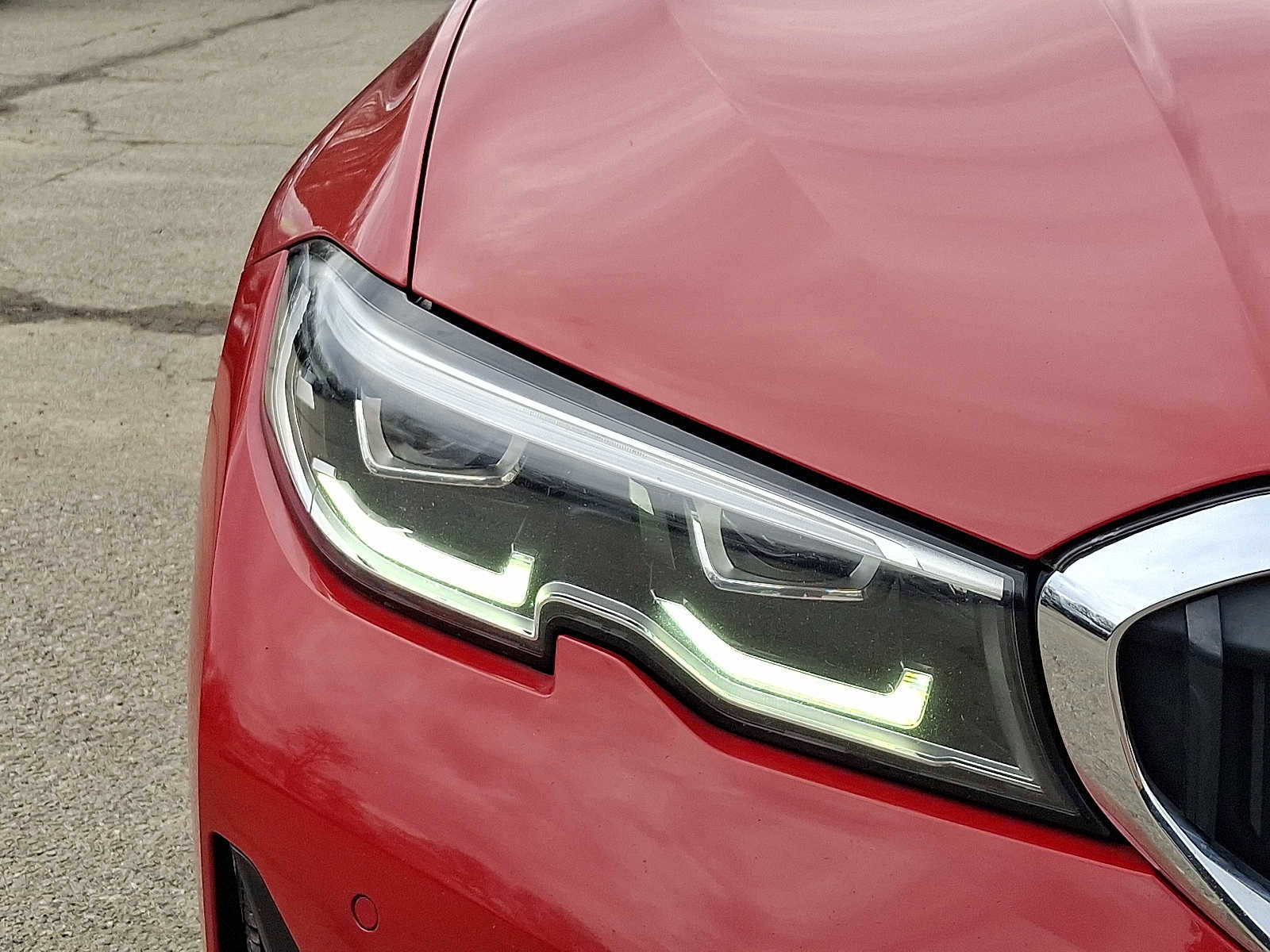 Used 2020 BMW 330i xDrive Sedan w/ Convenience Package image 9