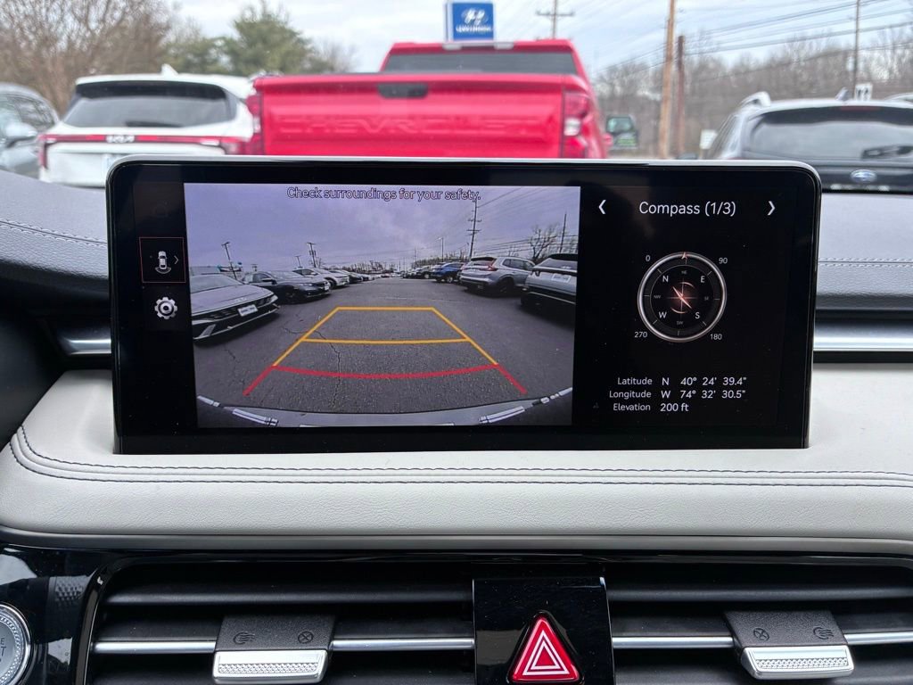 Used 2025 Genesis G70 2.5T image 29