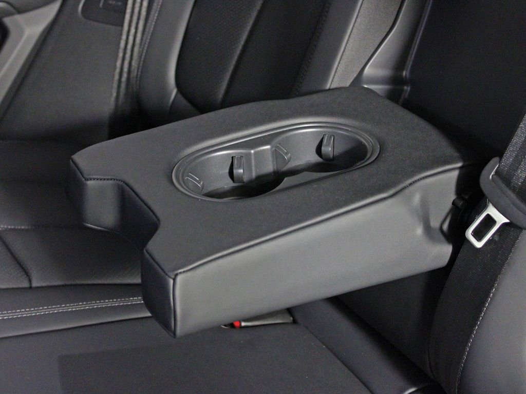 Certified 2025 Porsche Macan image 34