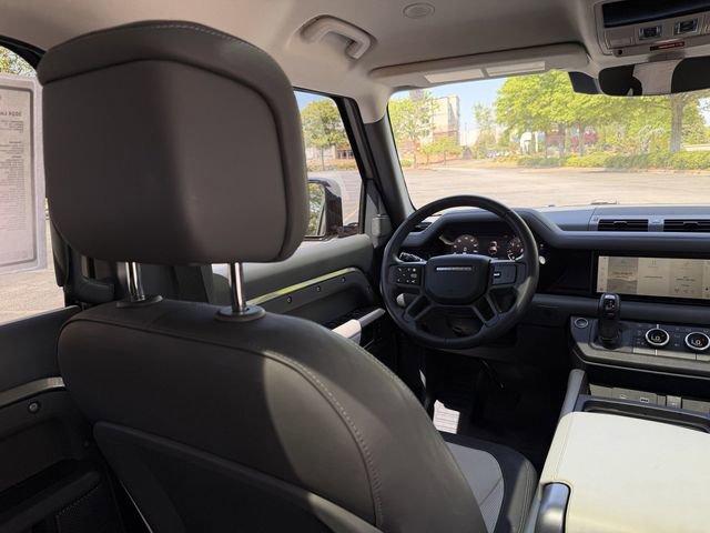 Used 2024 Land Rover Defender 110 X-Dynamic SE image 46