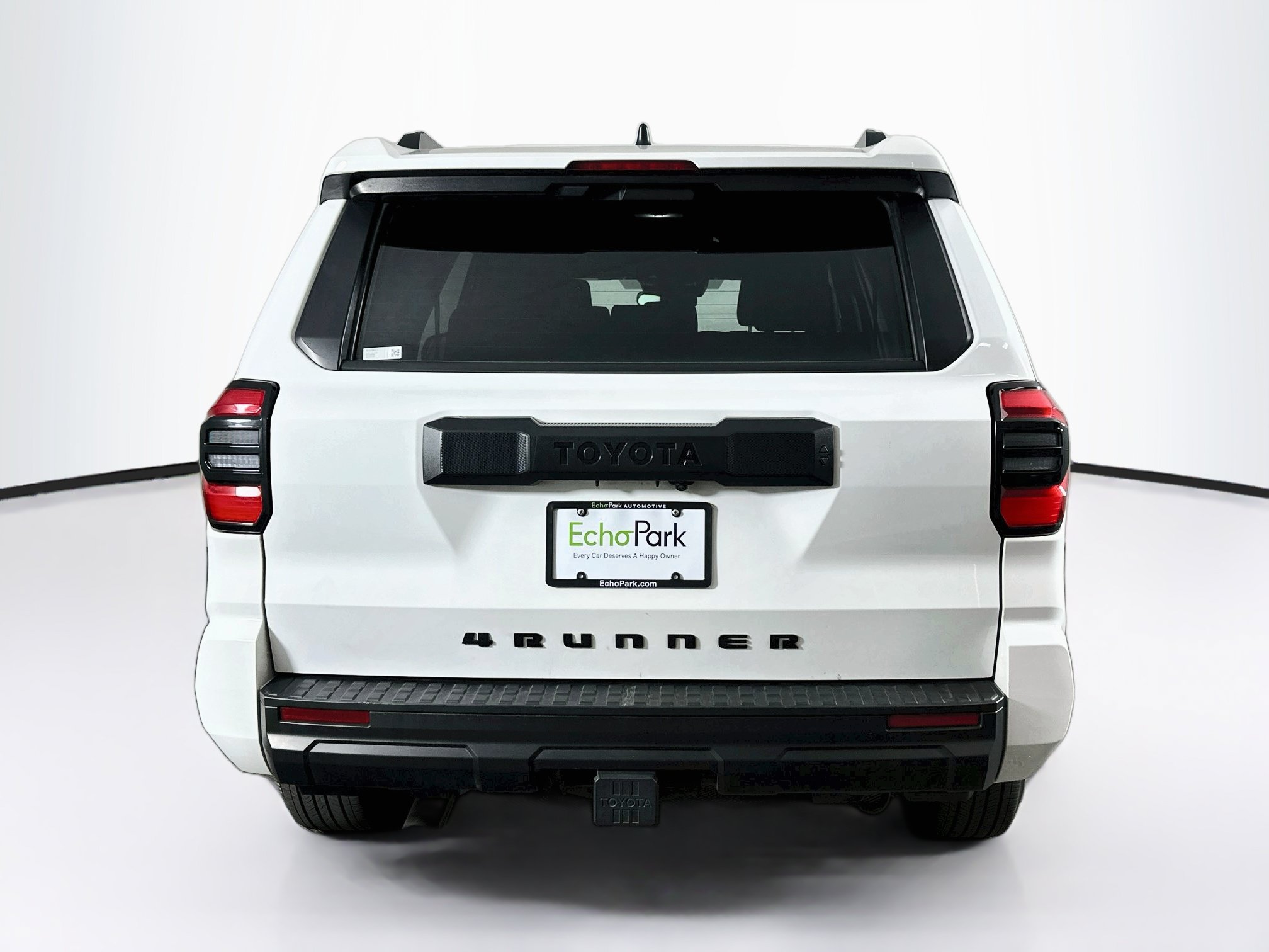 Used 2025 Toyota 4Runner SR5 AWD/4WD image 7