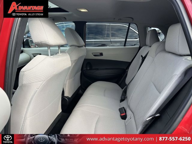 Used 2023 Toyota Corolla Cross LE w/ Moonroof Package AWD/4WD image 15