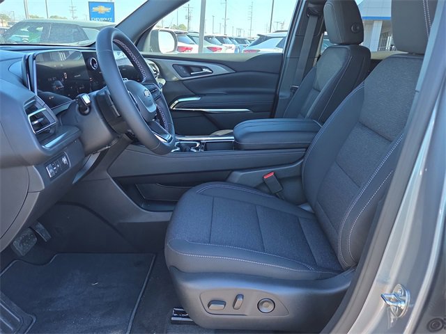 New 2026 Chevrolet Traverse LT w/ Sun and Wheel Package image 10