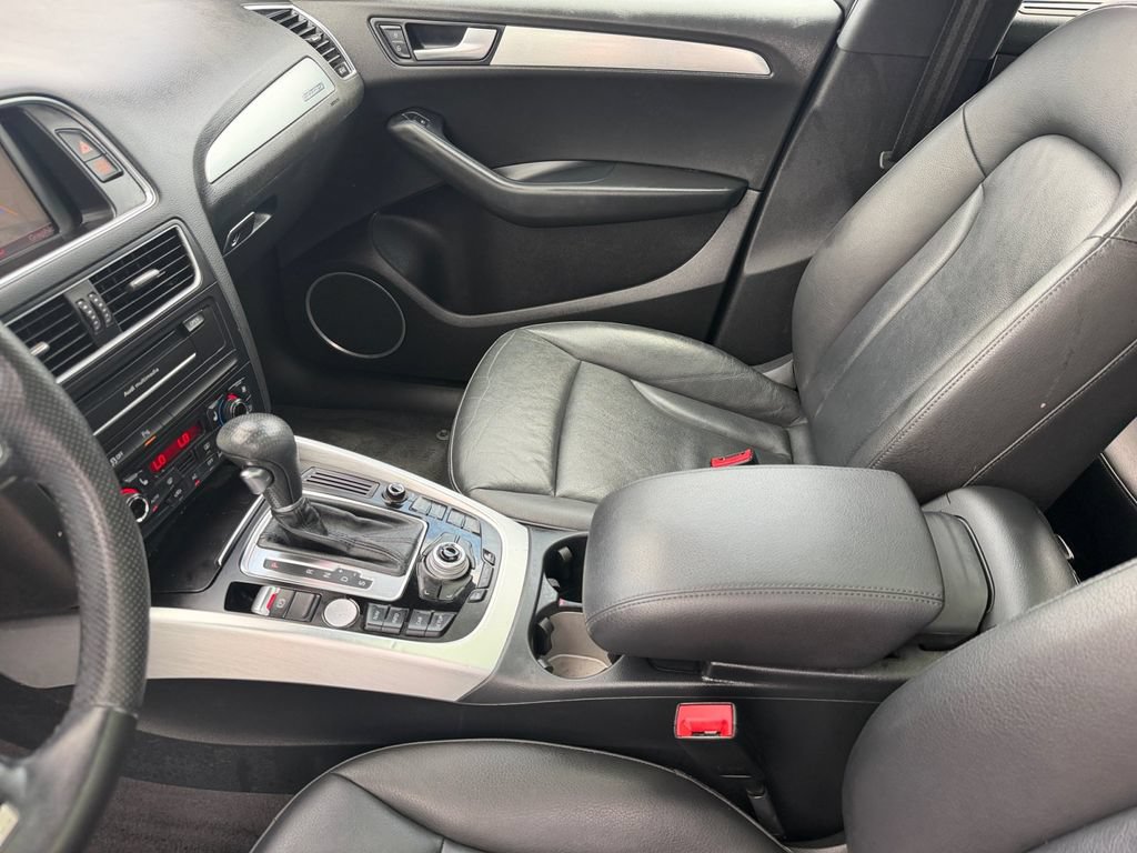 Used 2012 Audi Q5 3.2 Prestige AWD/4WD image 12